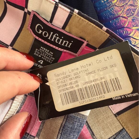 NEW Golfini block print performance skort, size 4 - Picture 3 of 8